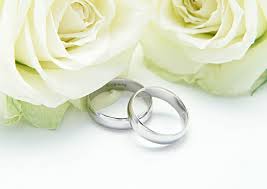 wedding_rings_and_roses.jpg